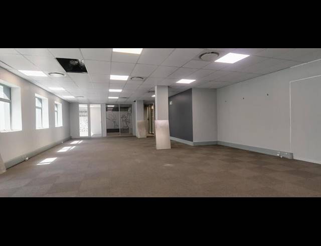 BUSINESS PROPERTY TO RENT IN HILLCREST